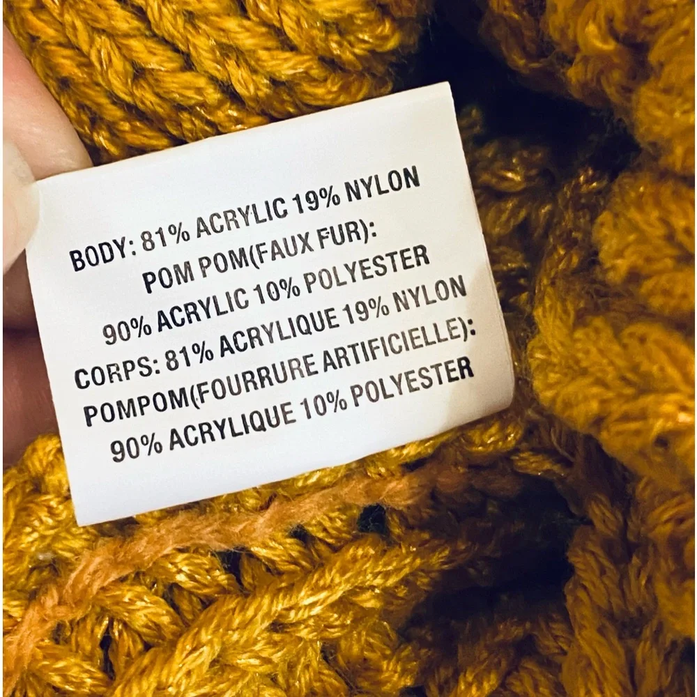 ๐HP๐NWOT Prince & Fox Gold Acrylic Knit Pom Beanie Aeropostale OS - Picture 7 of 8